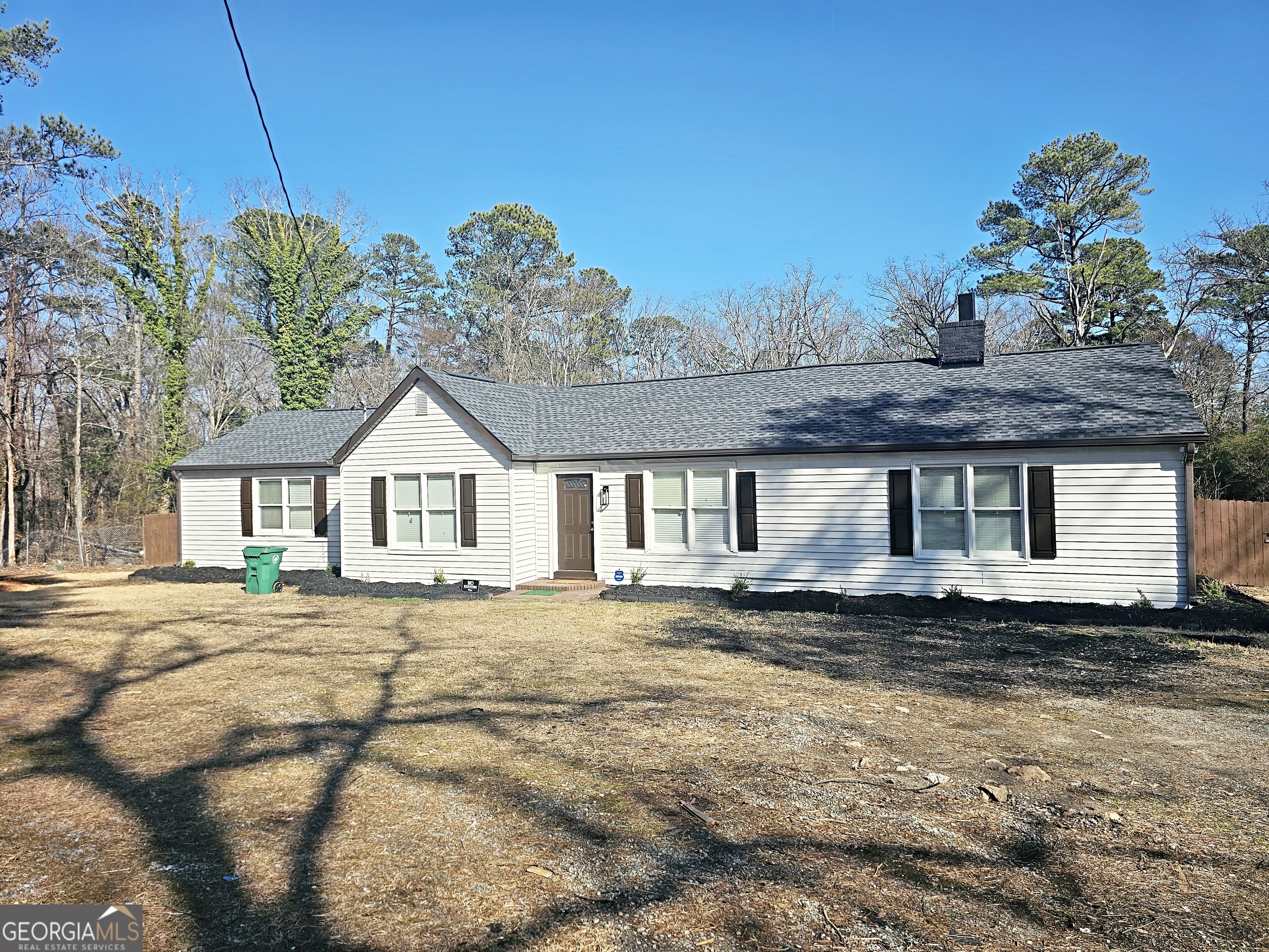 Property Photo:  3930 W Side Place  GA 30294 