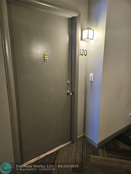 Property Photo: 669 W Oakland Park Blvd 120-B FL 33311