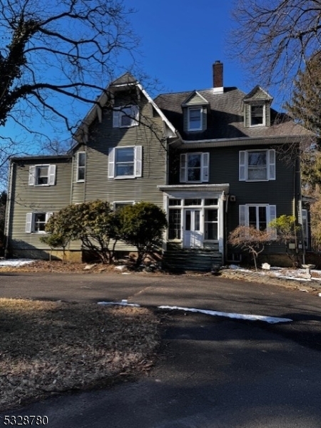 Property Photo: 980 Woodland Ave NJ 07060
