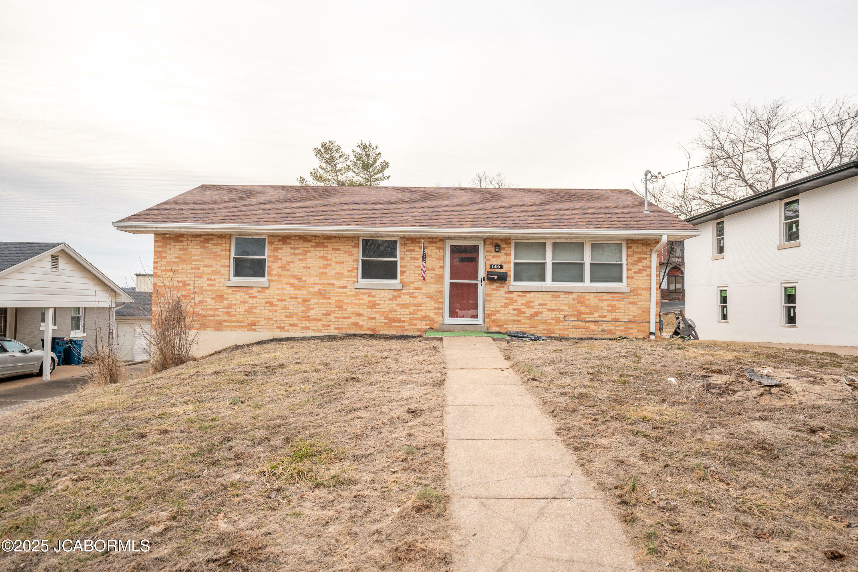 Property Photo:  606 Beck Street  MO 65109 