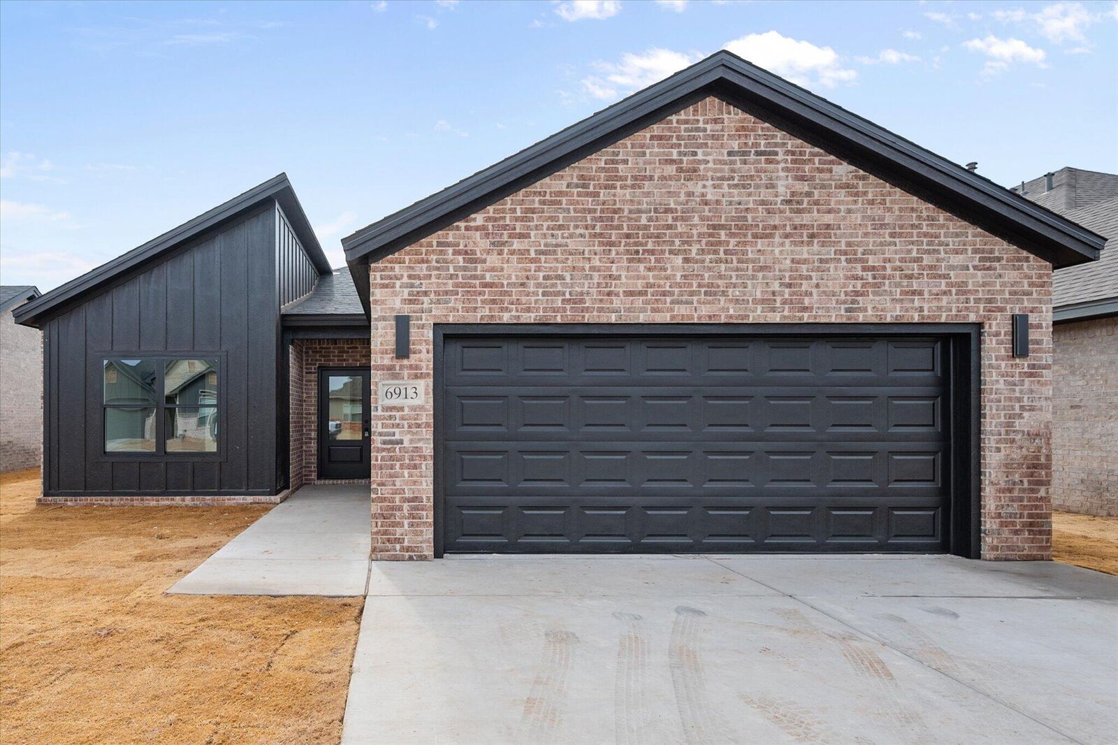Property Photo:  6913 16th Street  TX 79416 