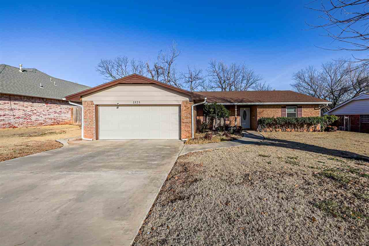 Property Photo:  1525 NW 31st St  OK 73505 