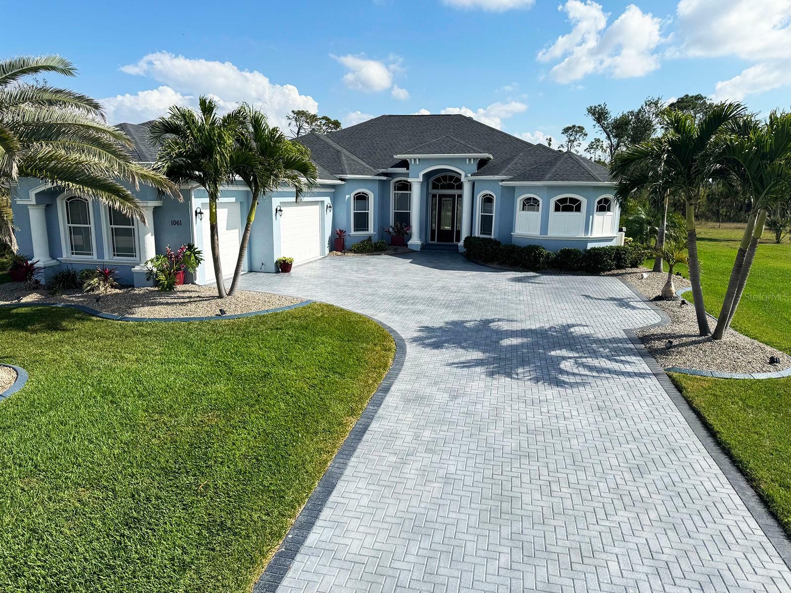 Property Photo: 1061 Boundary Boulevard FL 33947