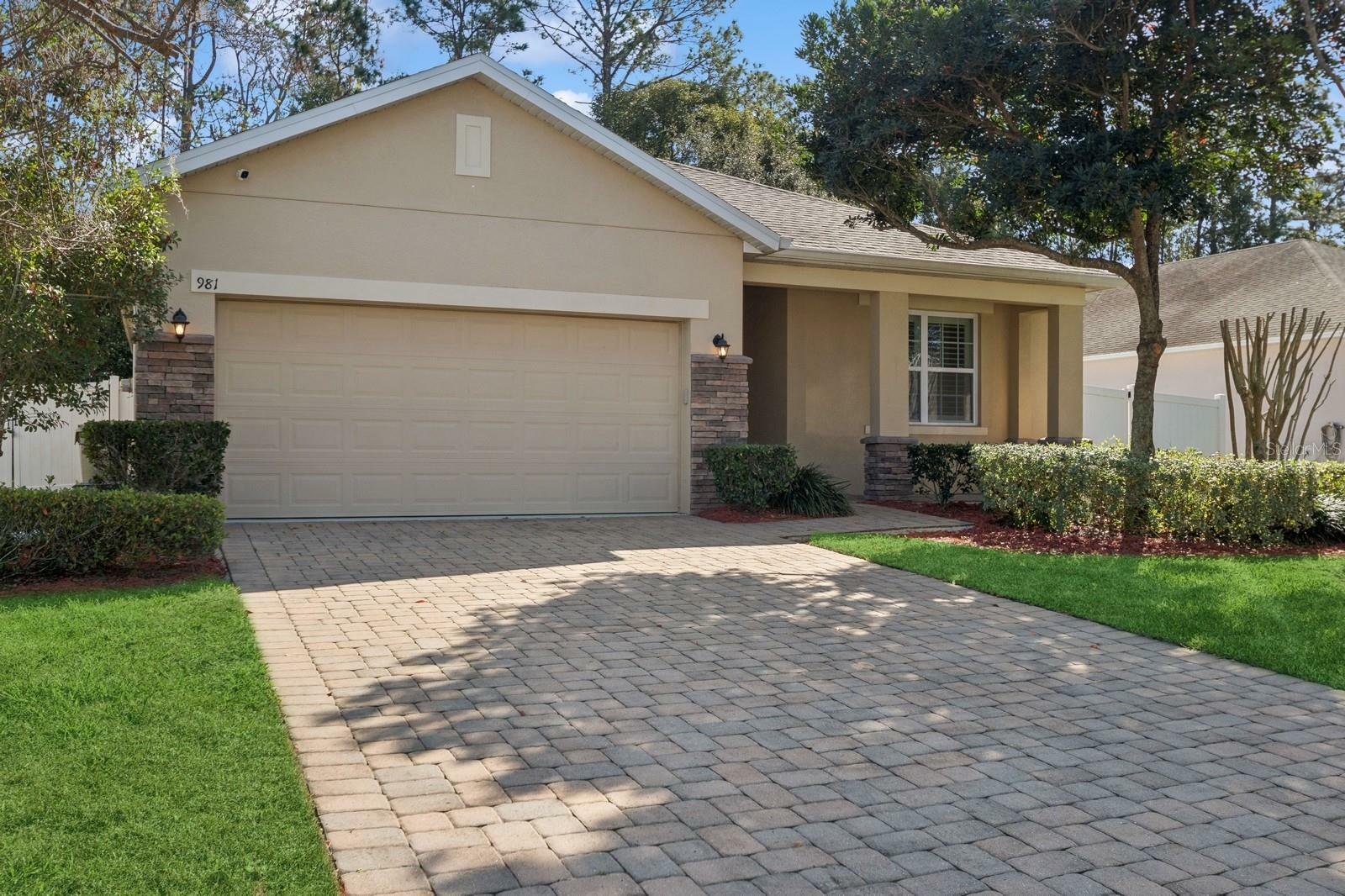 Property Photo:  981 Galway Boulevard  FL 32703 