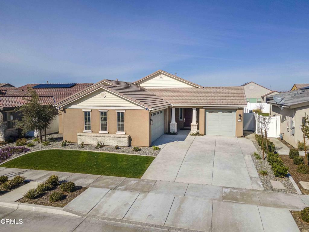 Property Photo: 14706 Pemberley Passage Avenue CA 93311