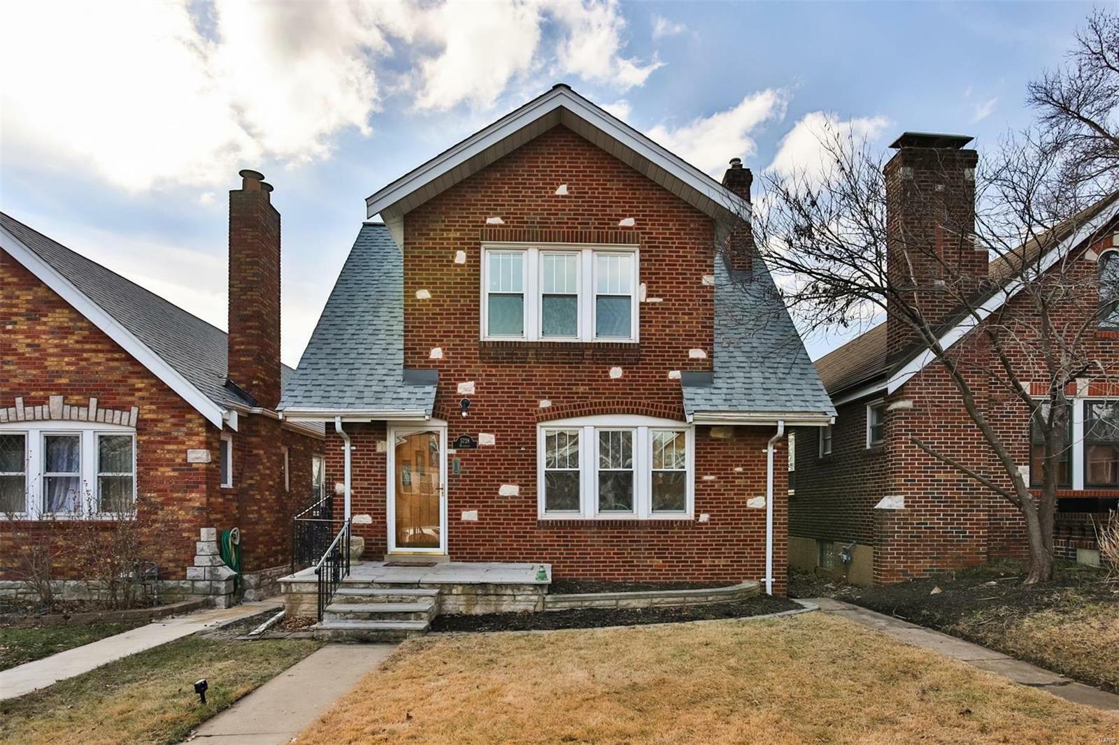 Property Photo: 5728 Murdoch Avenue MO 63109
