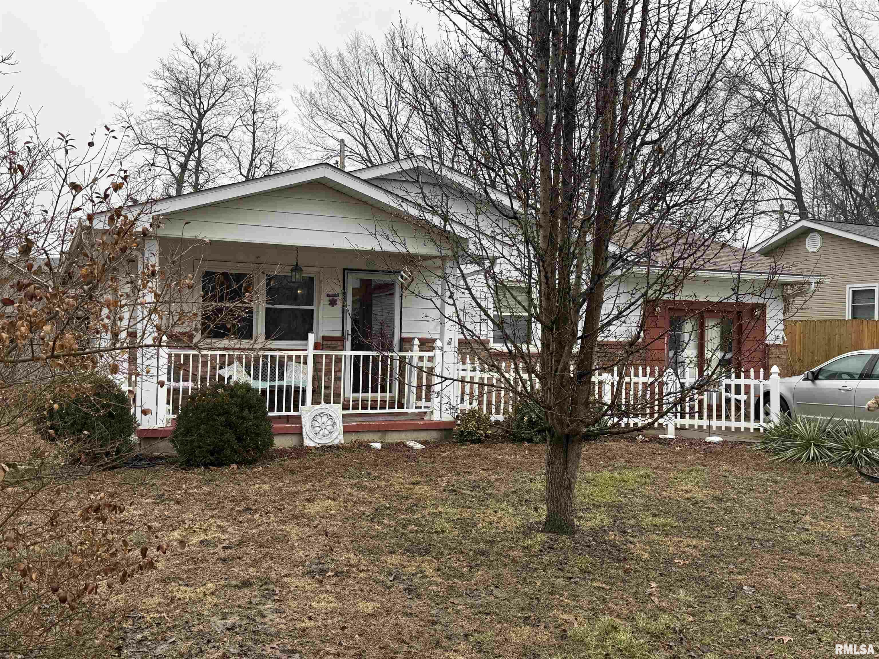 Property Photo:  604 Timothy Lane  IL 62918 