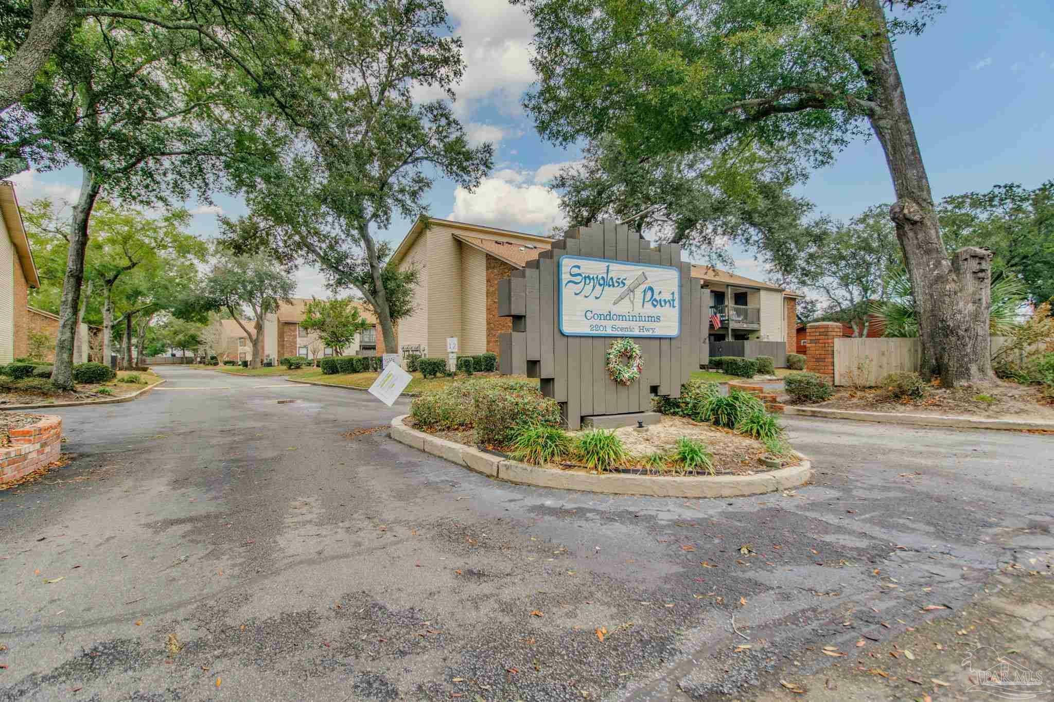 Property Photo: 2201 Scenic Hwy M3 FL 32503