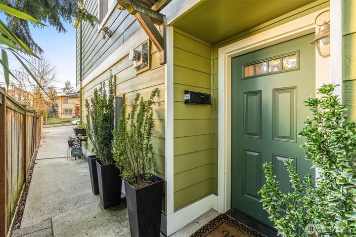 Property Photo: 2854 SW Dakota Street A WA 98126