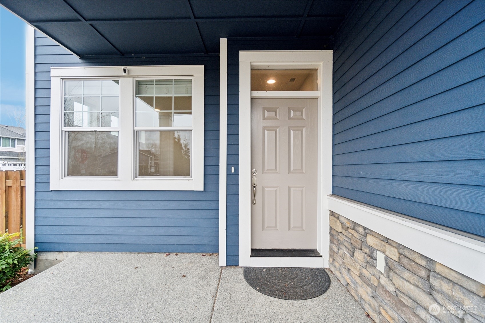 Property Photo: 4620 31st Avenue SE 324 WA 98203