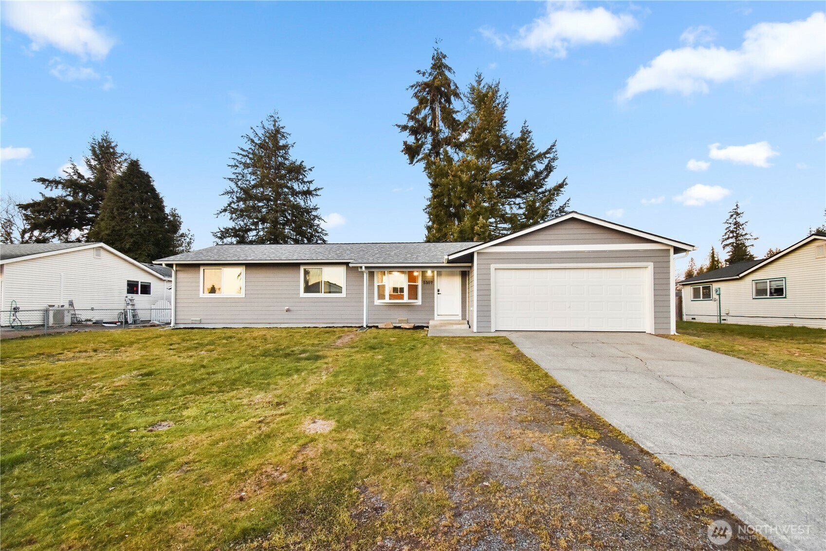 Property Photo:  5307  142nd Place NE  WA 98271 