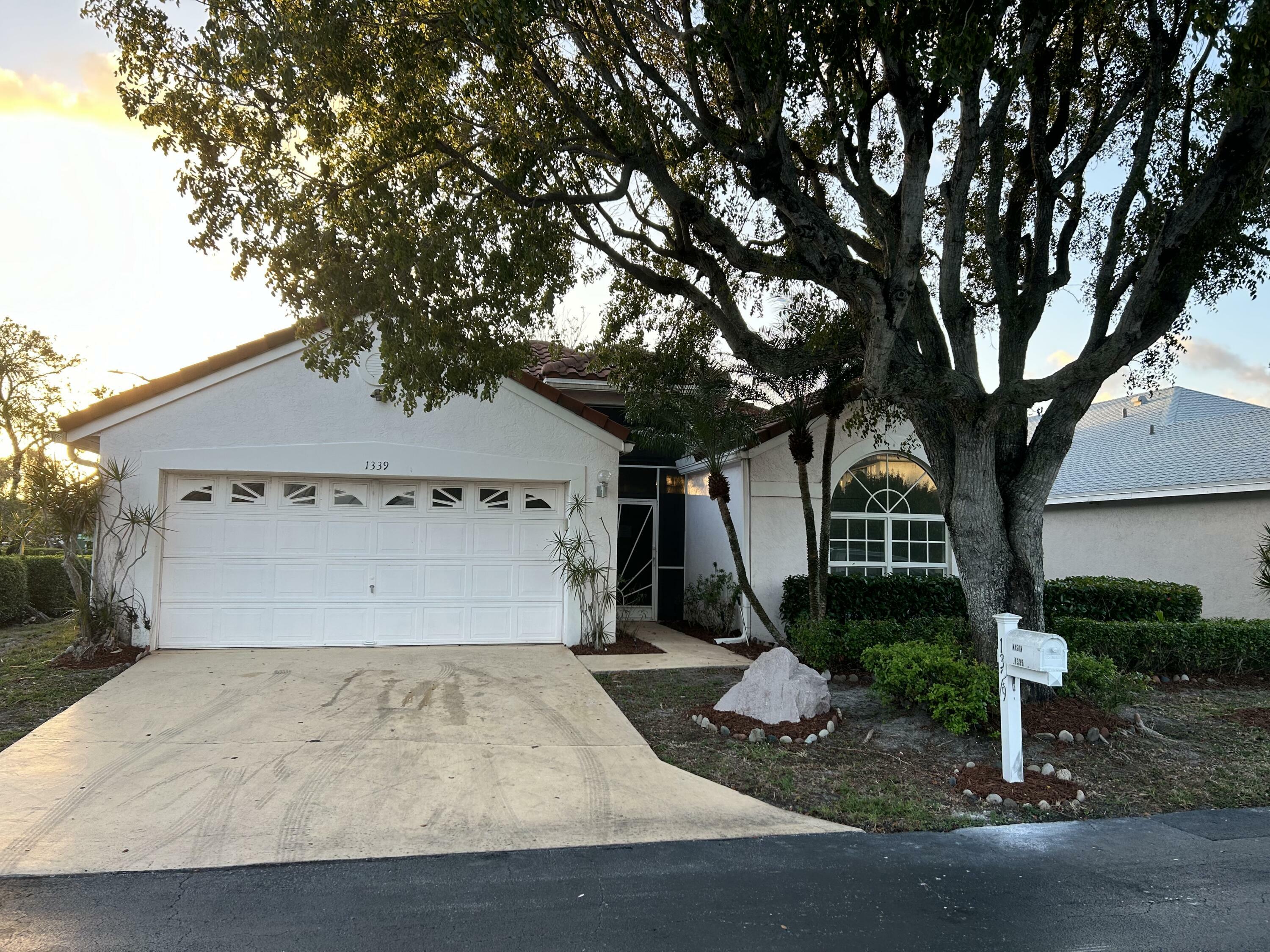 Property Photo:  1339 Fairfax Circle E  FL 33436 