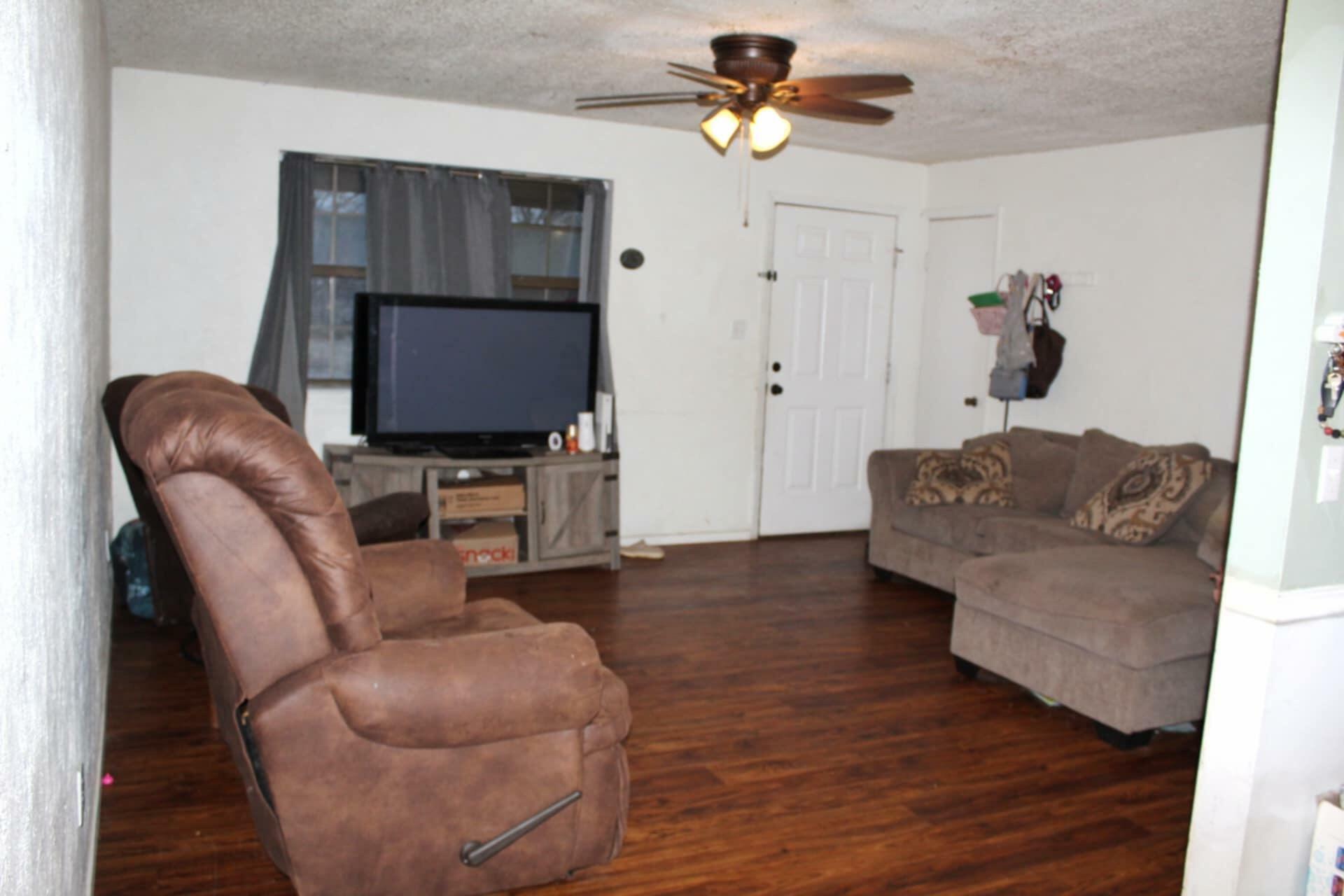 Property Photo:  200 NE 15th Street  AR 72823 