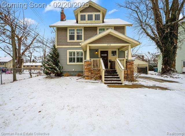 Property Photo:  1712 N Washington Avenue  MI 48067 