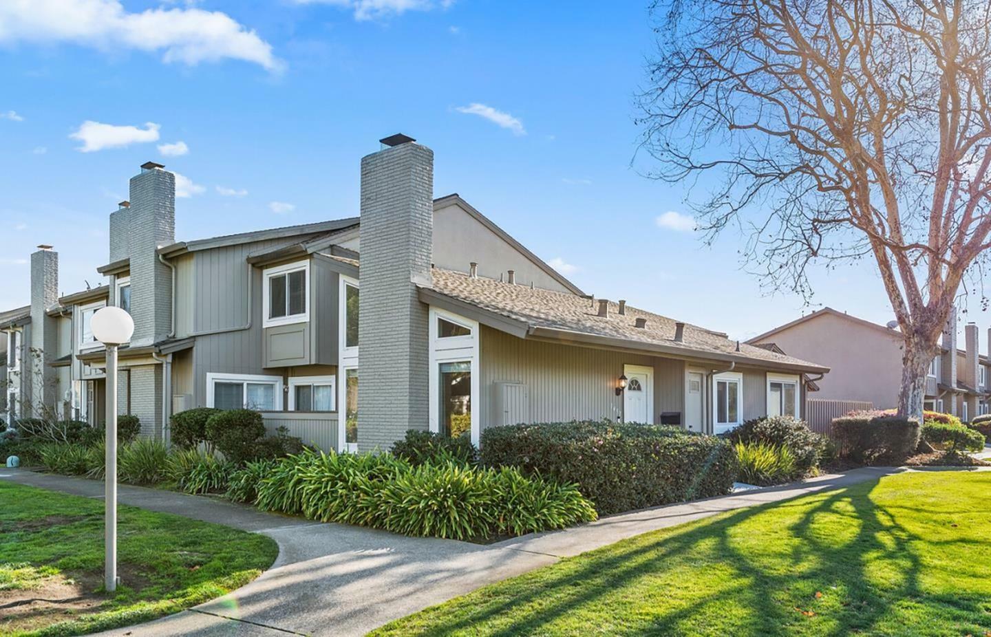 Property Photo: 1457 Marlin Avenue CA 94404
