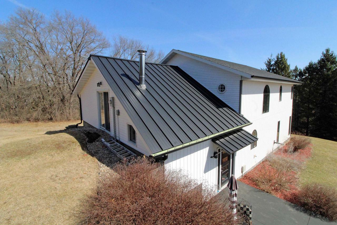 Property Photo:  5260 Dyreson Road  WI 53533 