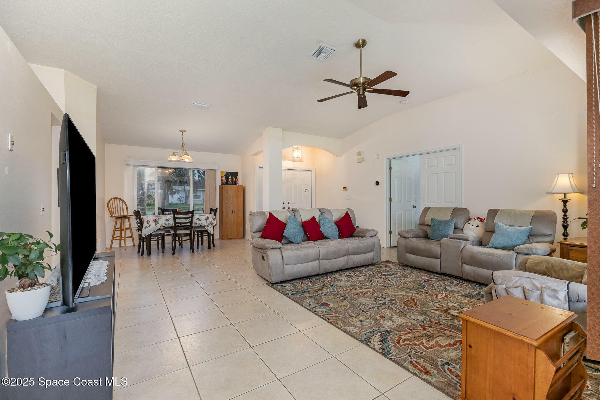 Property Photo:  332 Summers Creek Drive  FL 32952 