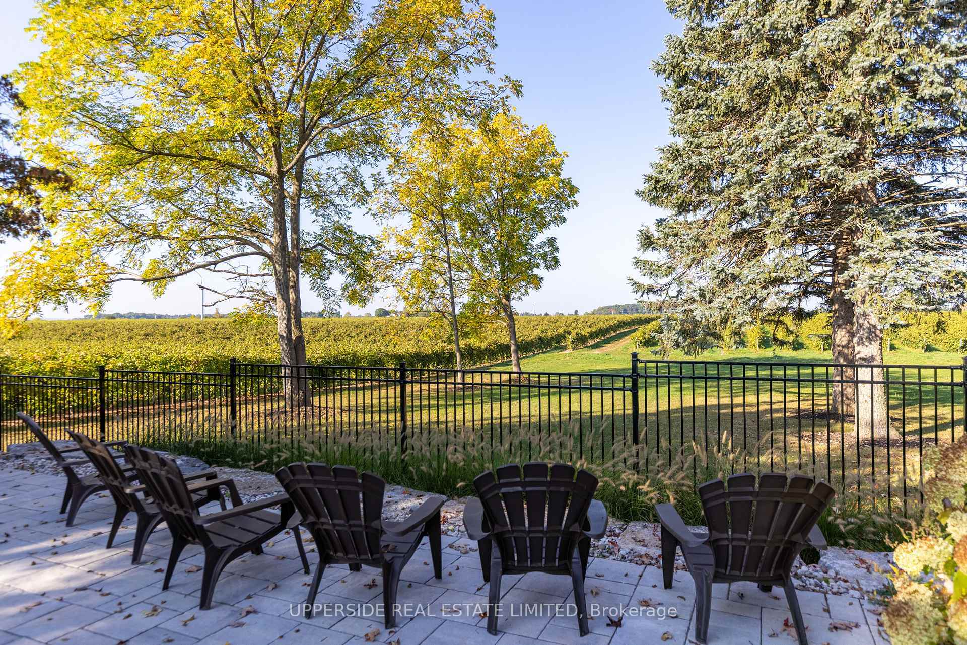 Photo de la propriété: 15886 Niagara River Parkway ON L0S 1J0