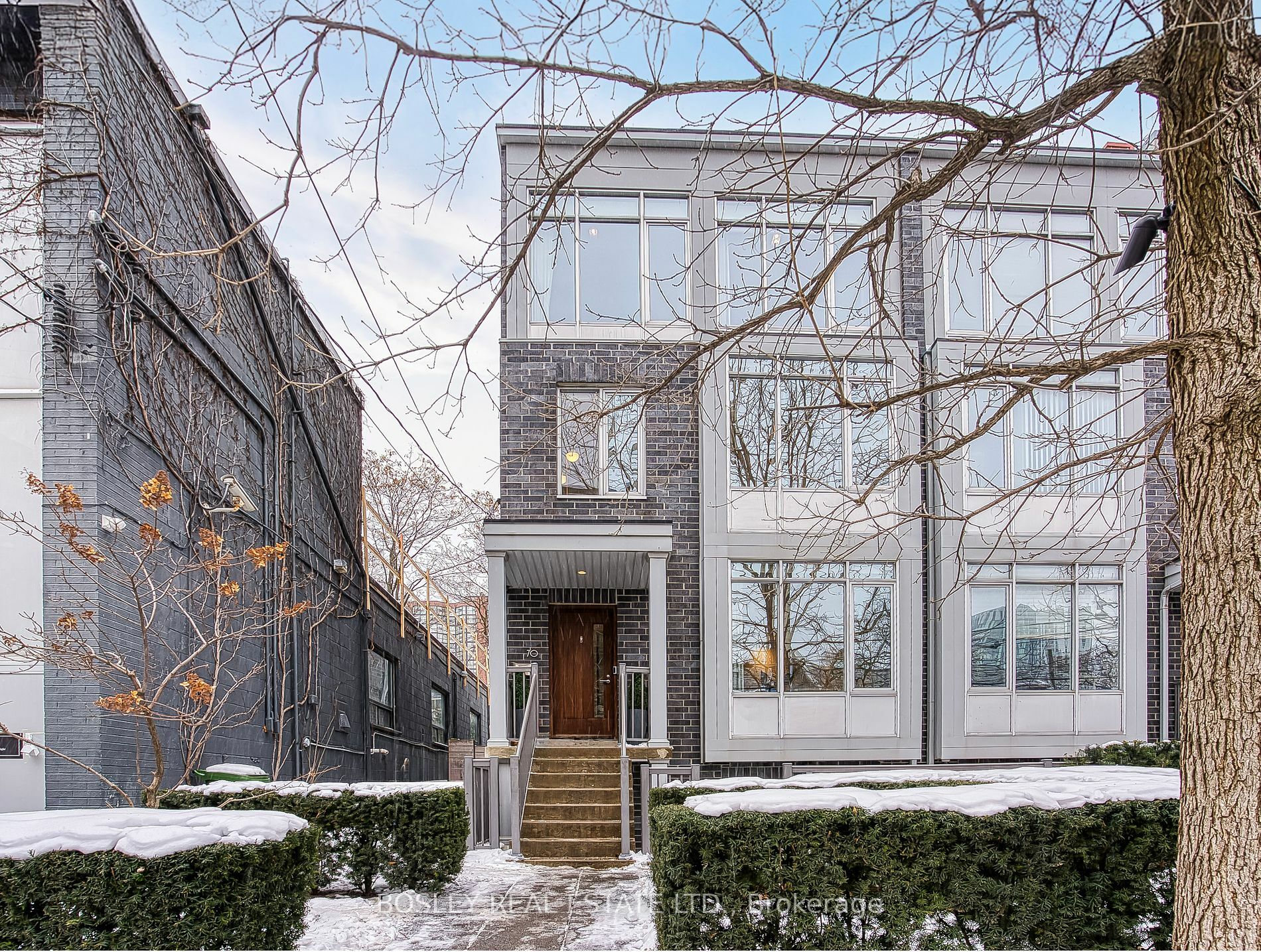 70 Niagara St  Toronto ON M5V 1C5 photo