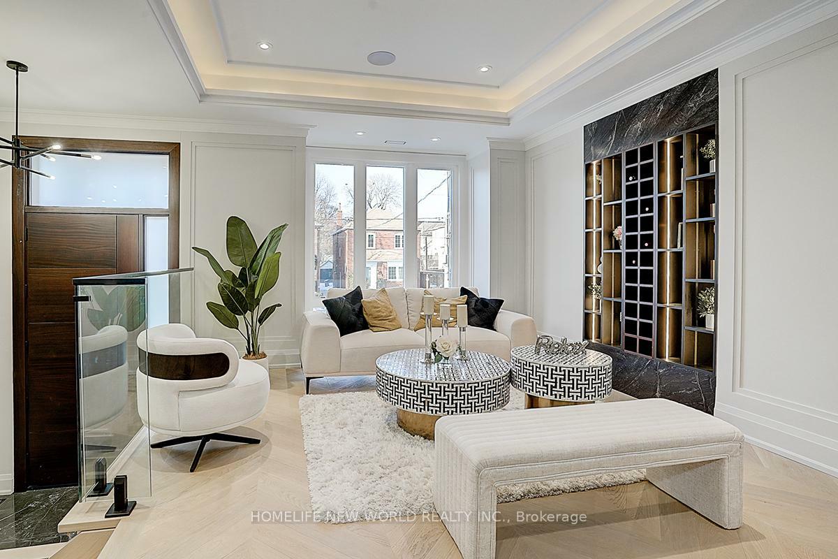 Property Photo: 625 Soudan Avenue ON M4S 1X7