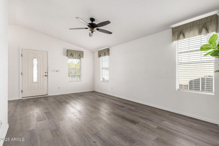 Property Photo: 2401 W Southern Avenue 204 AZ 85282