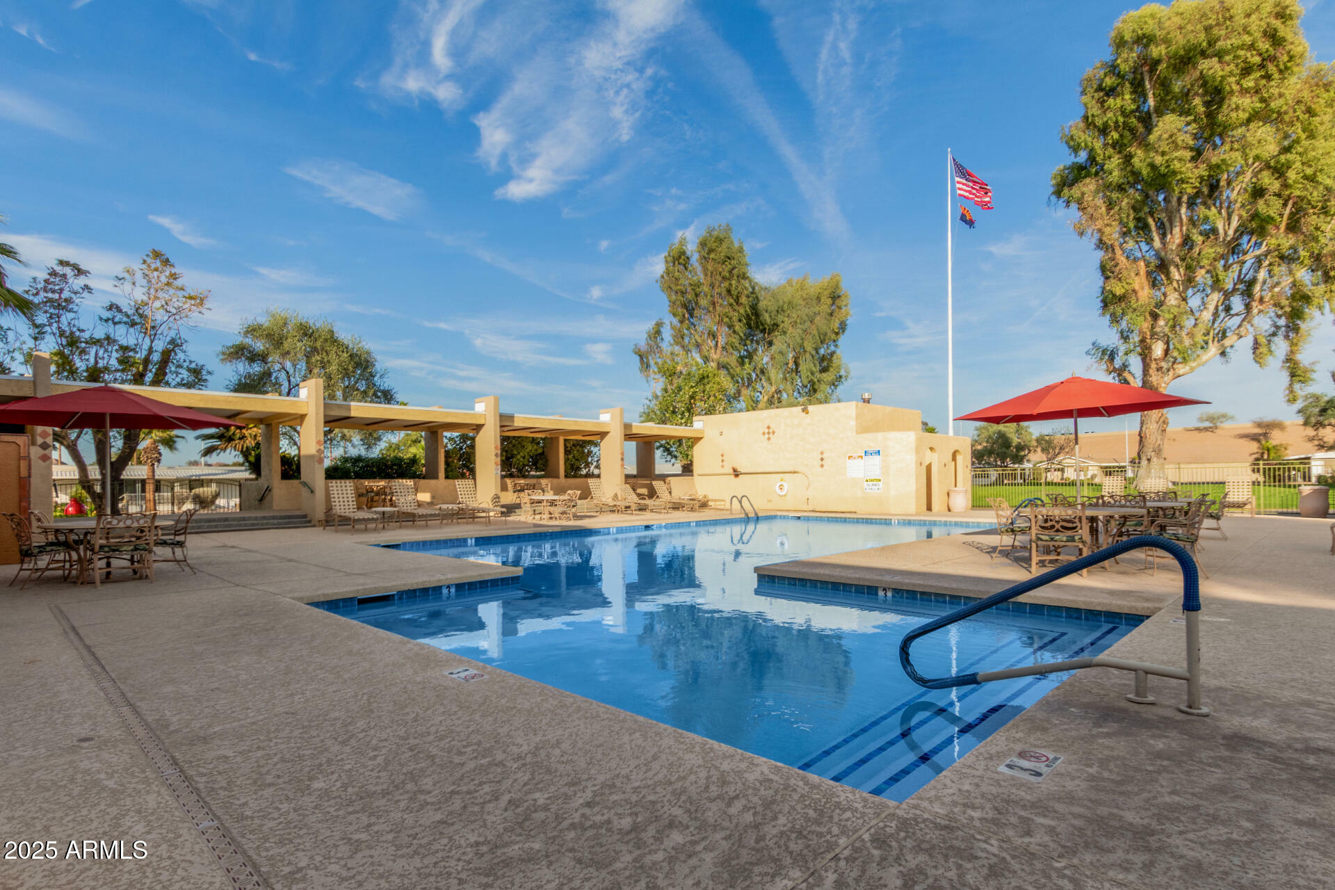 Property Photo: 2401 W Southern Avenue 204 AZ 85282