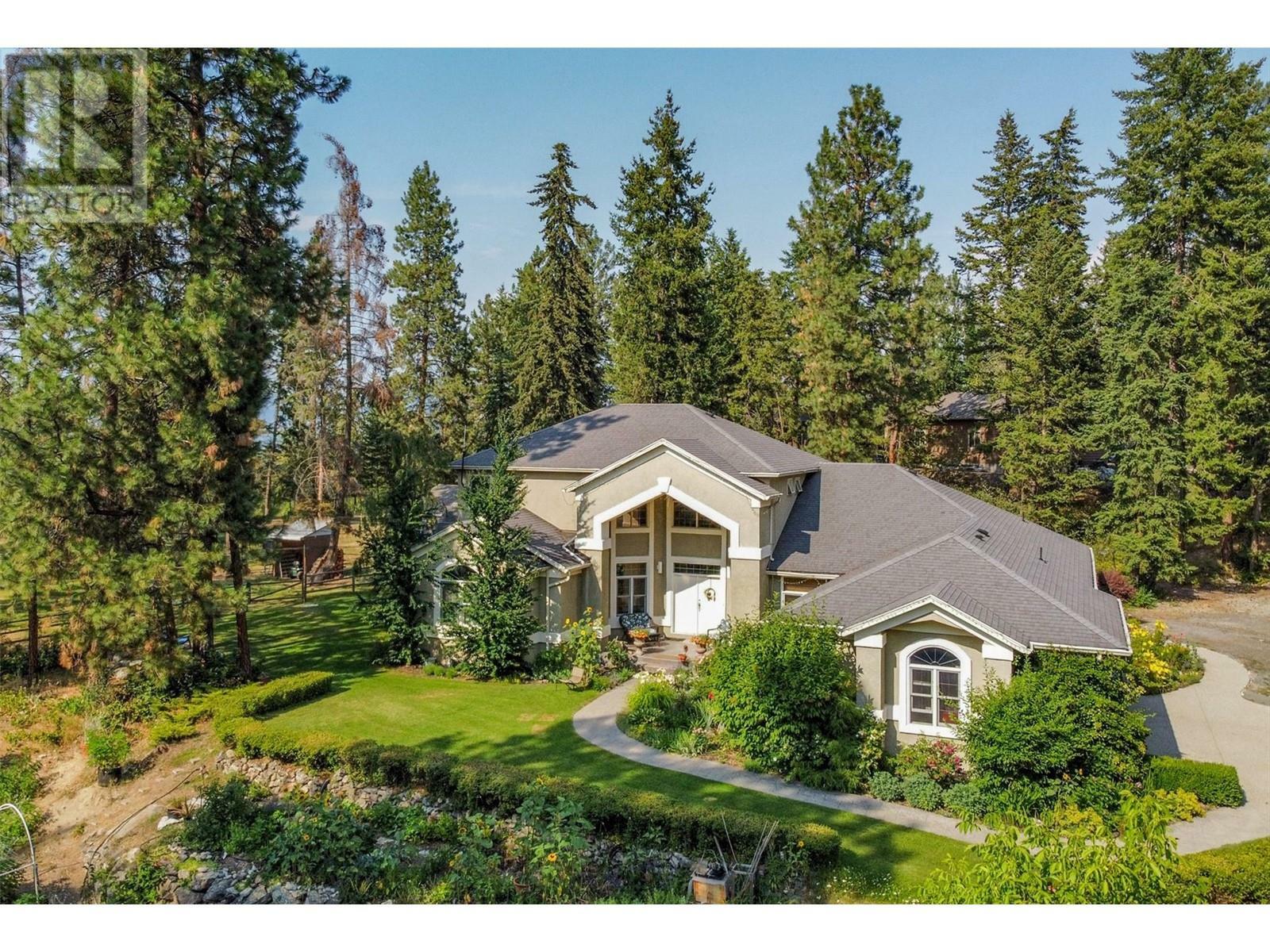 3605 Luxmoore Road  Kelowna BC V1W 4C7 photo