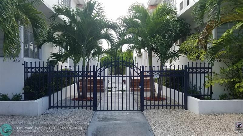 Property Photo: 840 80th St 6 FL 33141