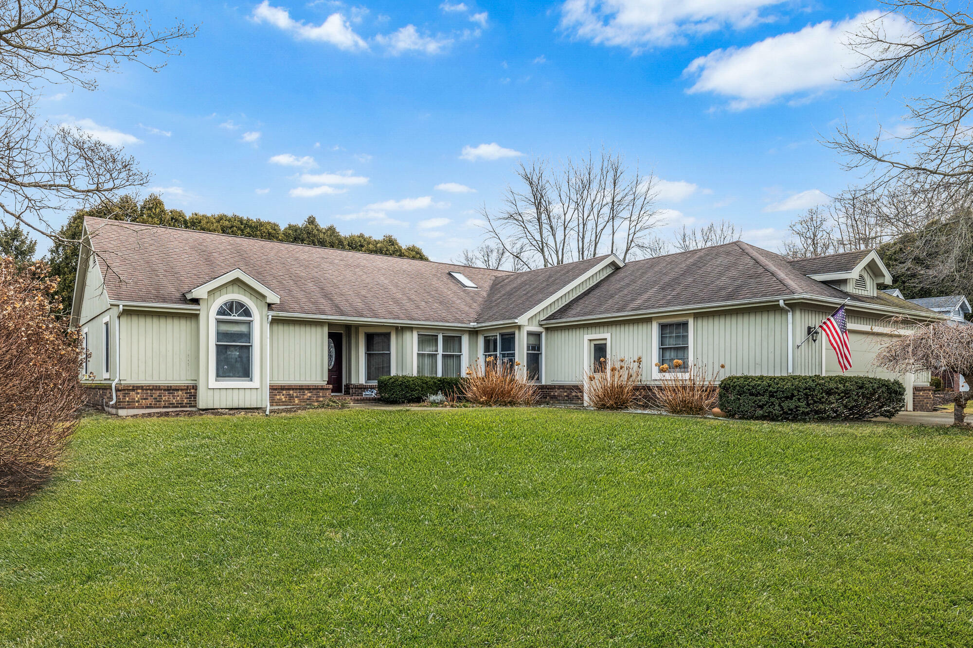 4 St Andrews Drive  Michigan City IN 46360 photo