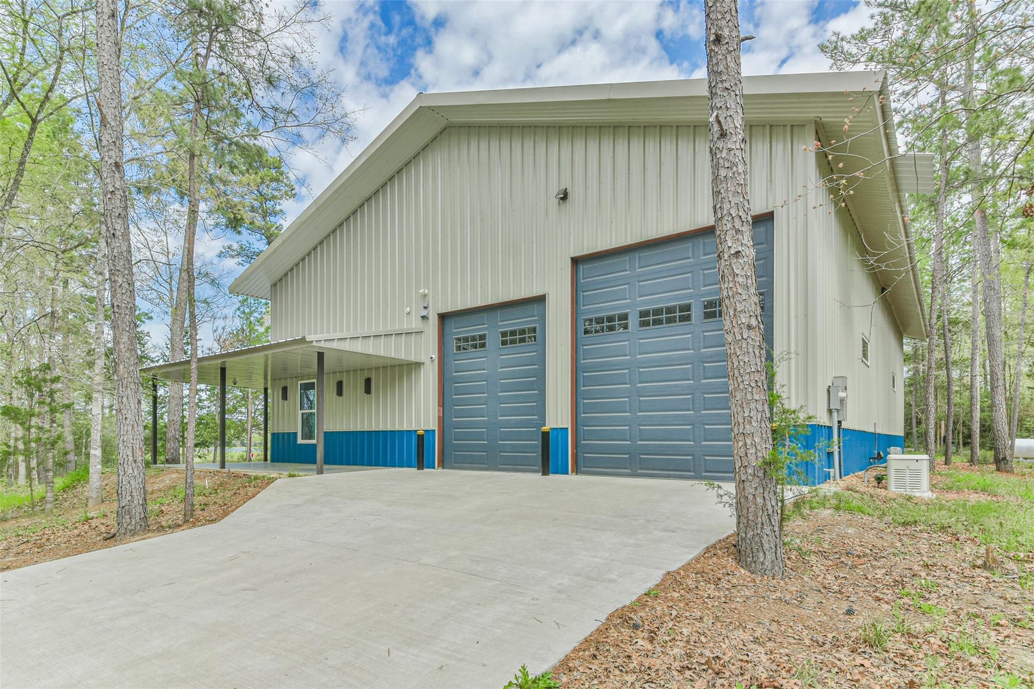 Property Photo: 10161 Tanyard Road TX 77378