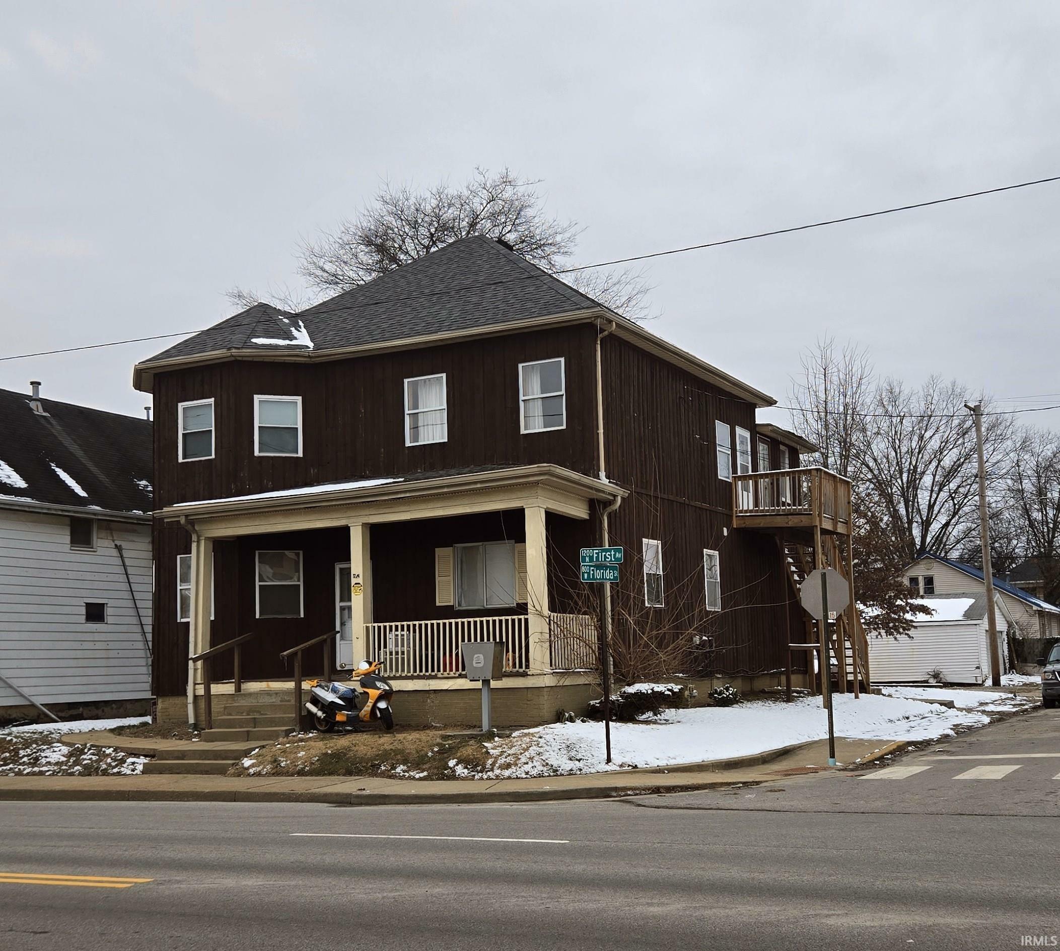 Property Photo:  1224 N First Avenue  IN 47710 