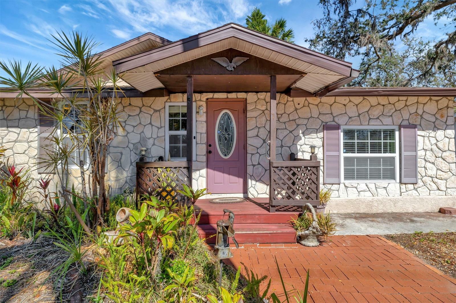 Property Photo:  2635 Arnold Street  FL 34231 