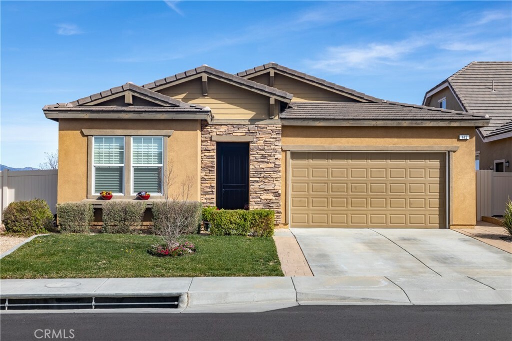 442 Diamond Peak  Beaumont CA 92223 photo