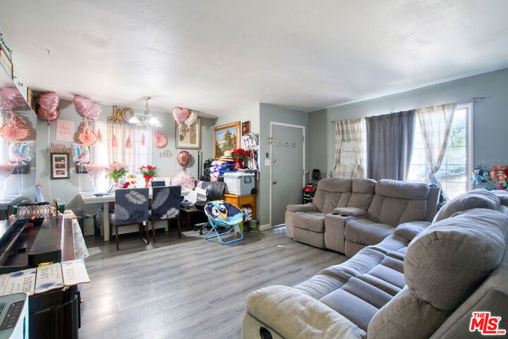 Property Photo:  45320 10th Street  CA 93534 