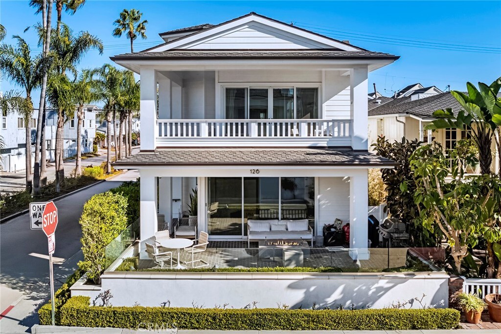 Property Photo:  126 Ruby Avenue  CA 92662 