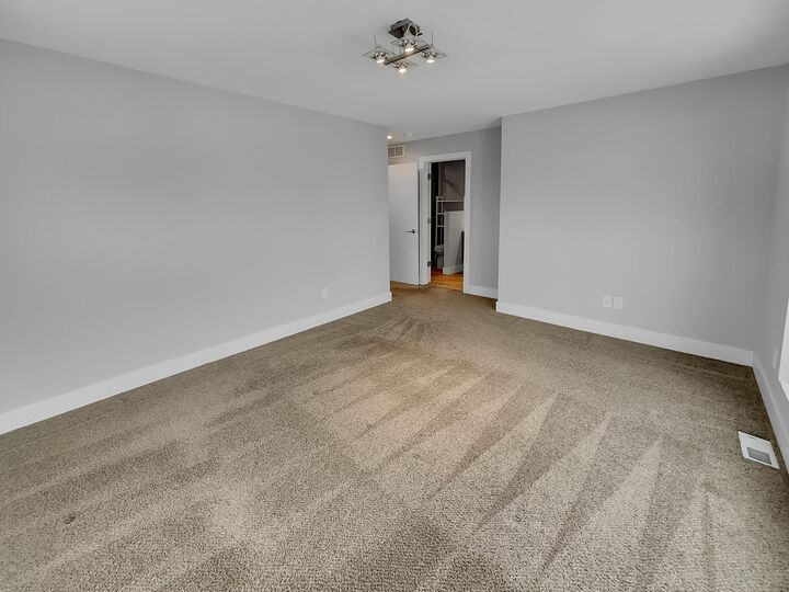 Property Photo: 1447 Juliet Avenue MN 55105