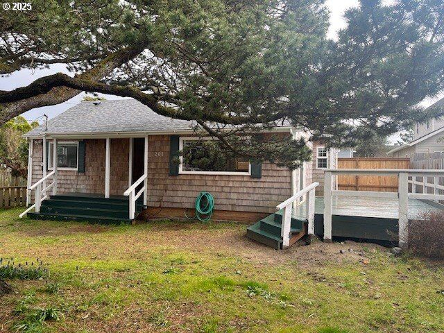 Property Photo:  261 11th Ave  OR 97138 