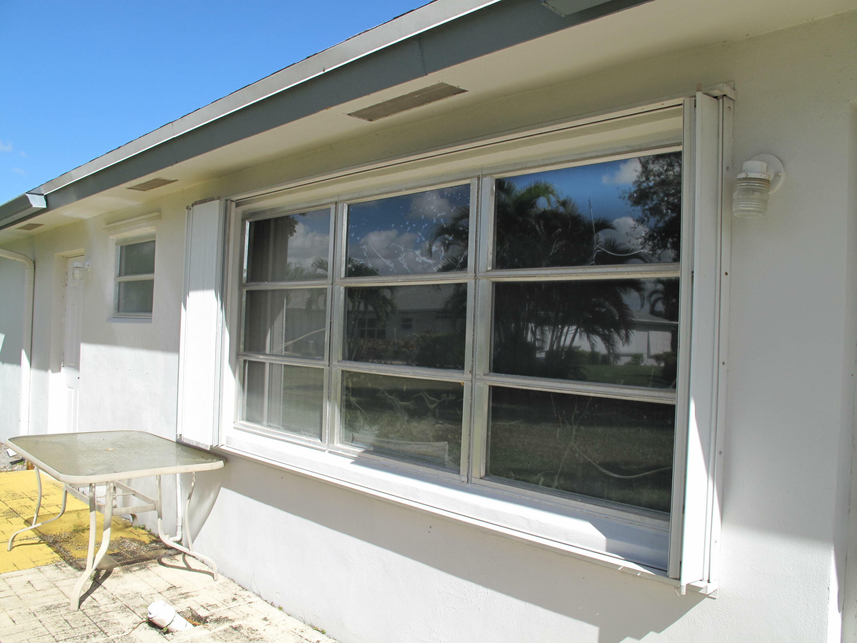 Property Photo:  1192 S Drive C Circle C  FL 33445 