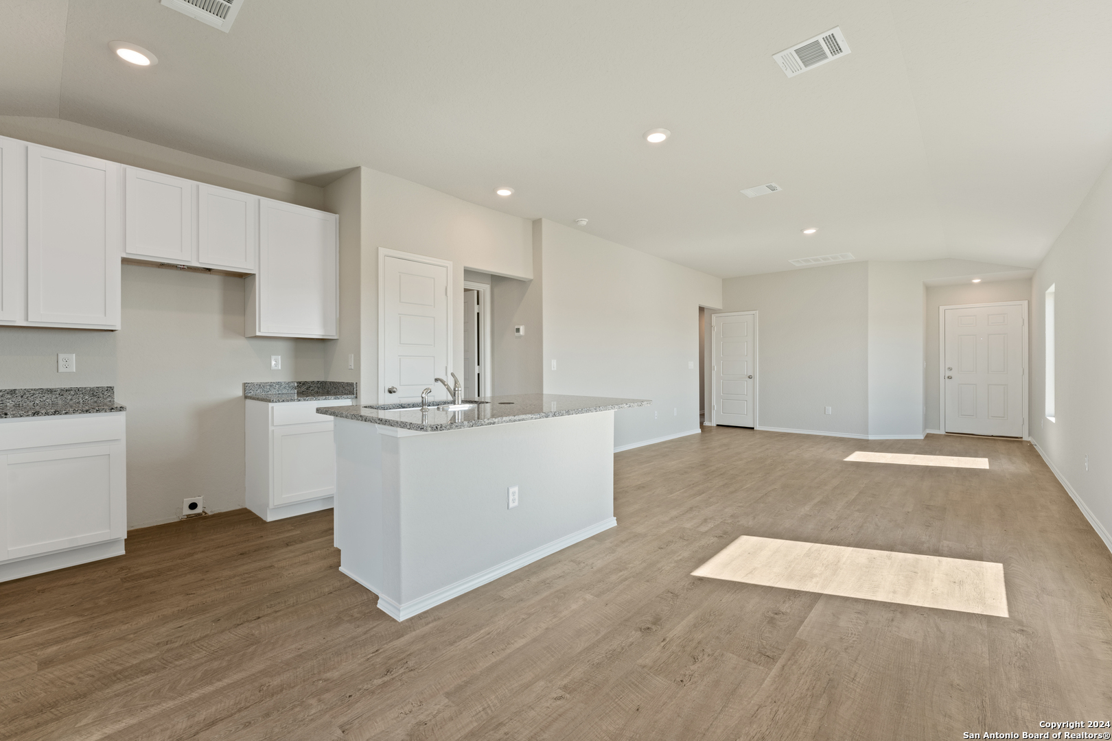 Property Photo: 1836 Charlie Cove TX 78221