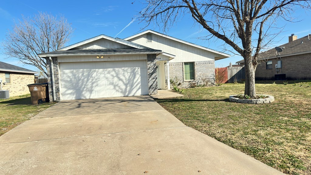 Property Photo:  1334 Gordon Blvd  TX 76905 