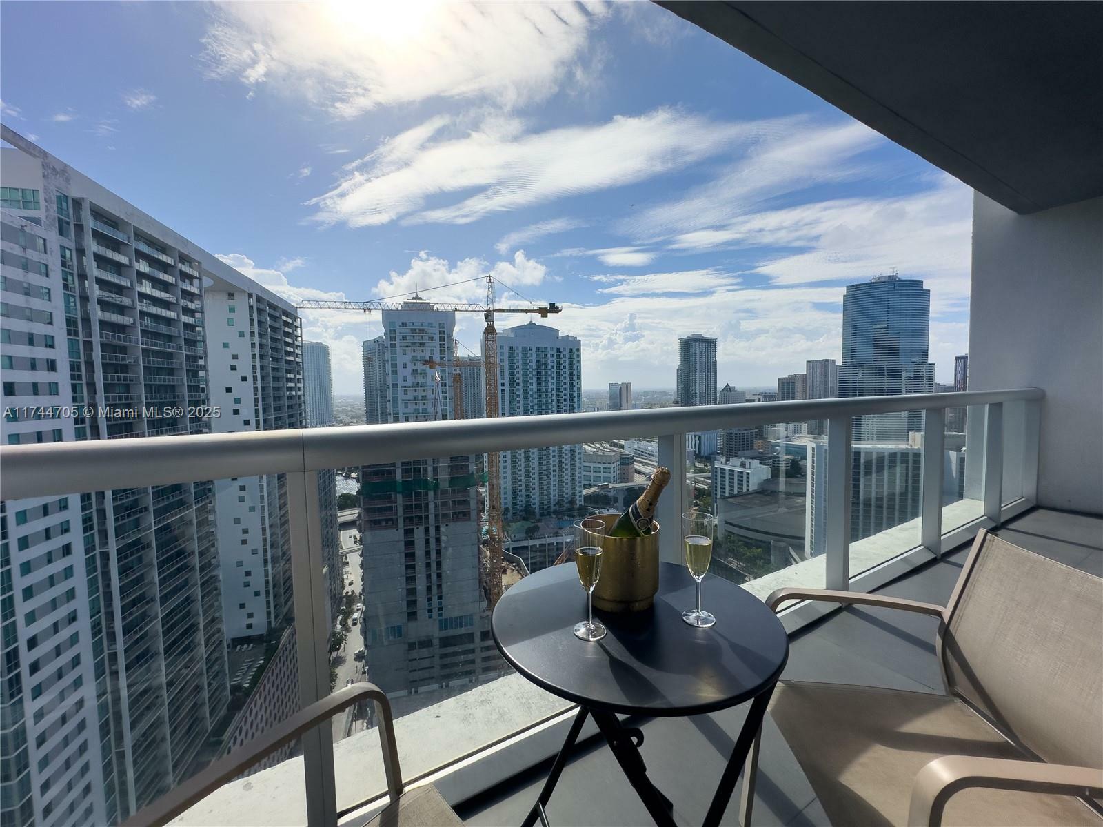 Property Photo:  485 Brickell Ave 3307  FL 33131 