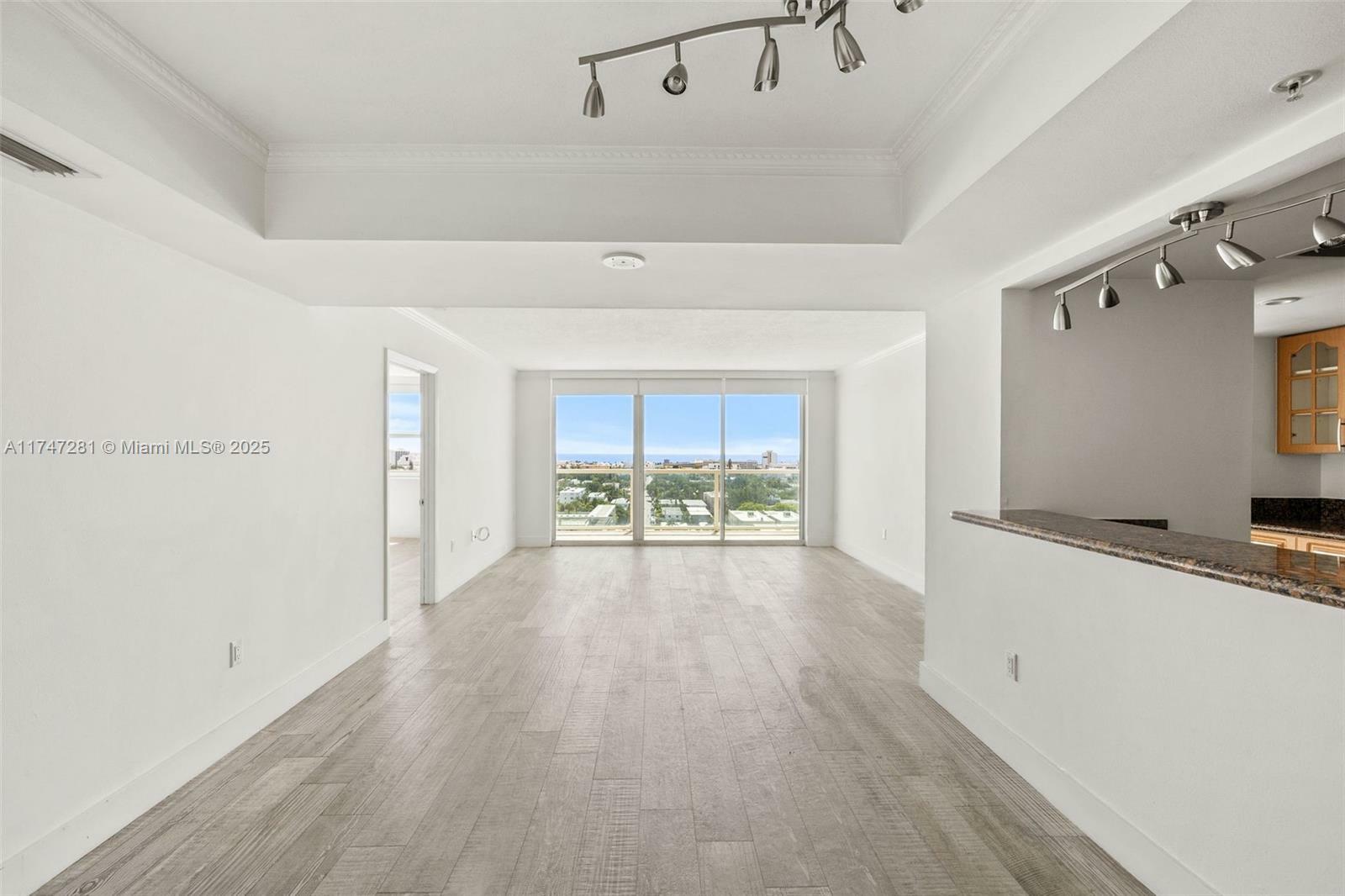 Property Photo: 650 West Ave 1508 FL 33139