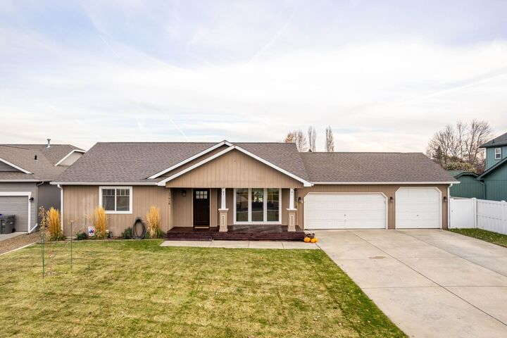 17918 N Colton Ct  Colbert WA 99005 photo