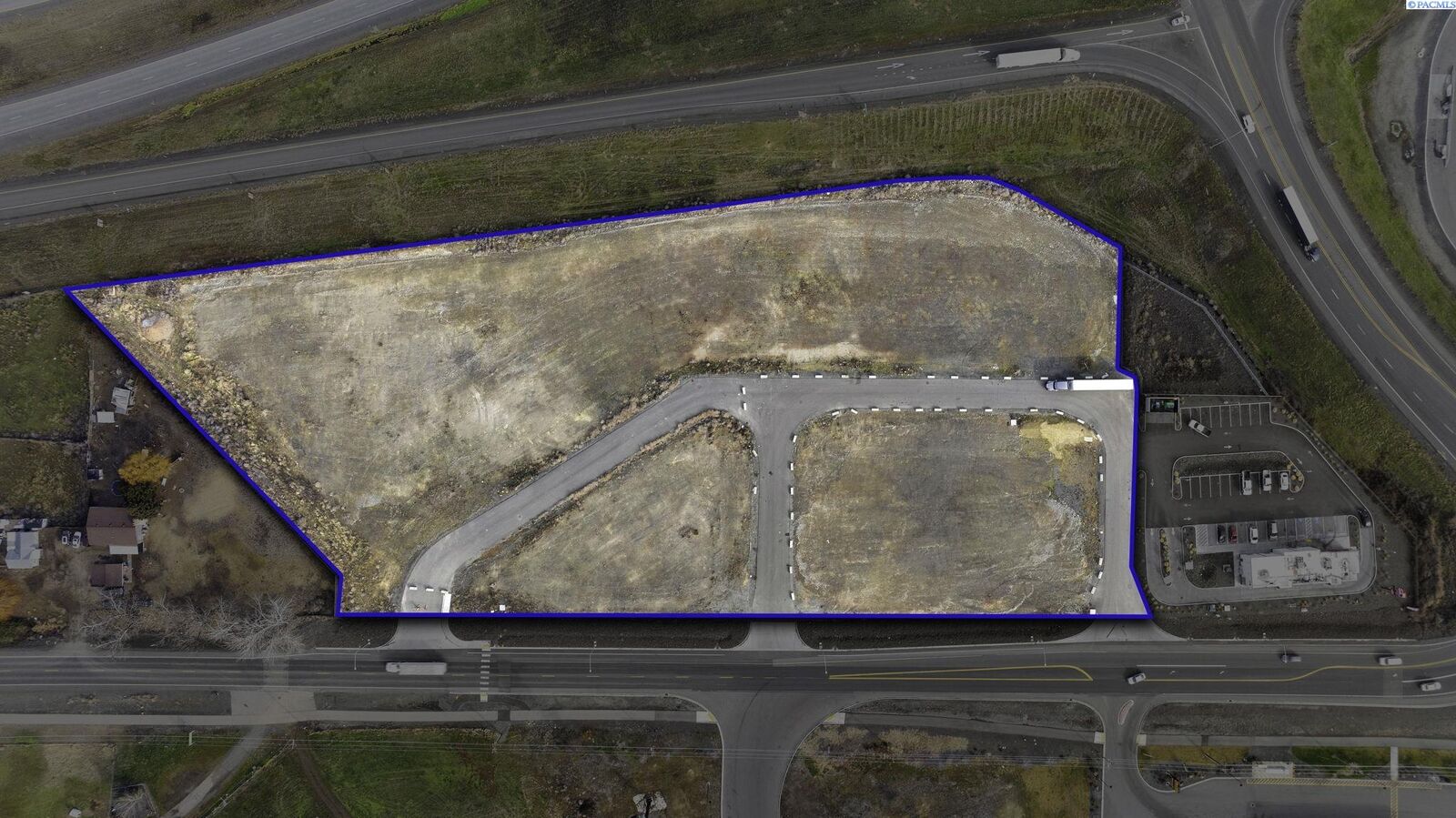 Property Photo: Lot 4 Wine Country Rd WA 99350
