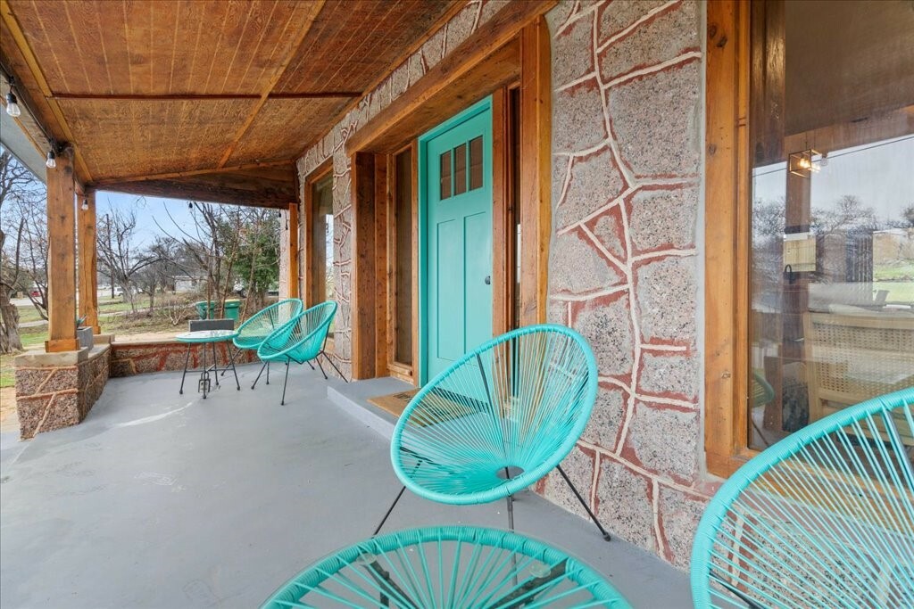 Property Photo: 307 Avenue F TX 78654