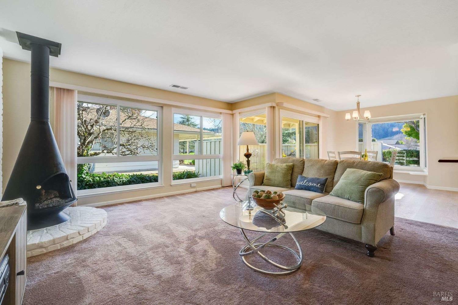 Property Photo:  210 White Oak Drive  CA 95409 