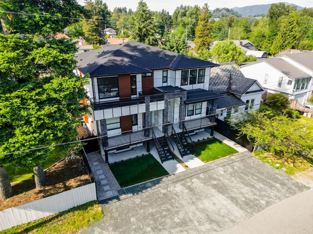 33227 5th Avenue  Mission BC V2V 1V9 photo