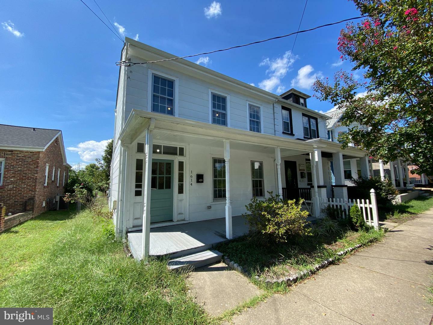 Property Photo:  1614 Caroline Street  VA 22401 