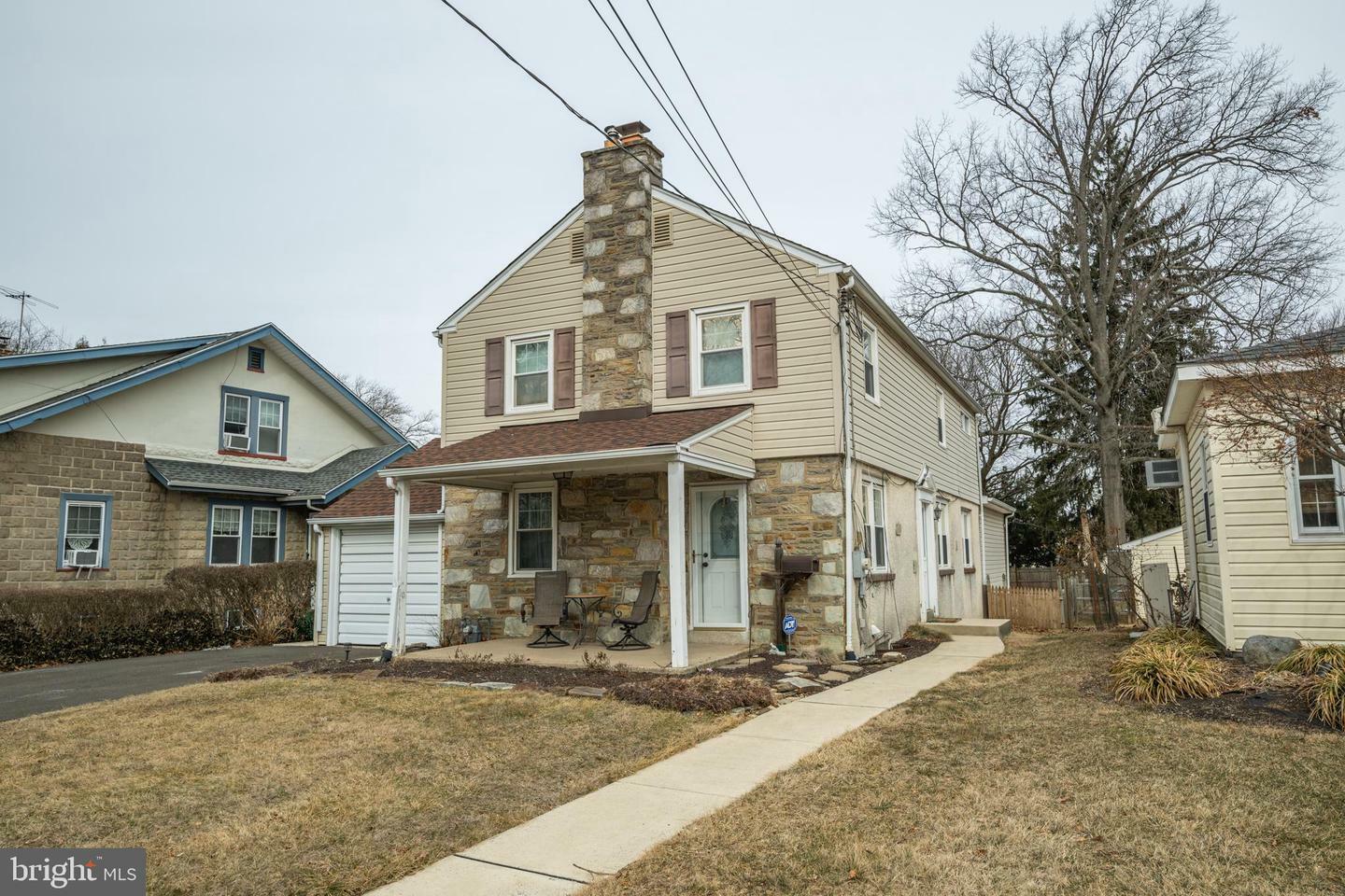 Property Photo:  2075 Maplewood Avenue  PA 19001 