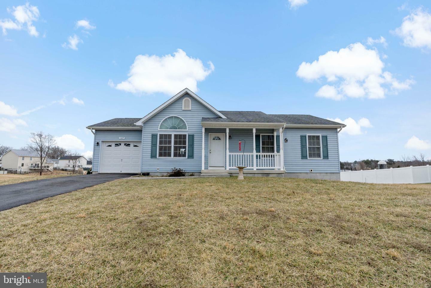 Property Photo: 127 Republic Drive WV 25405